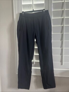 Classic Black Straight-Leg Pants/joggers